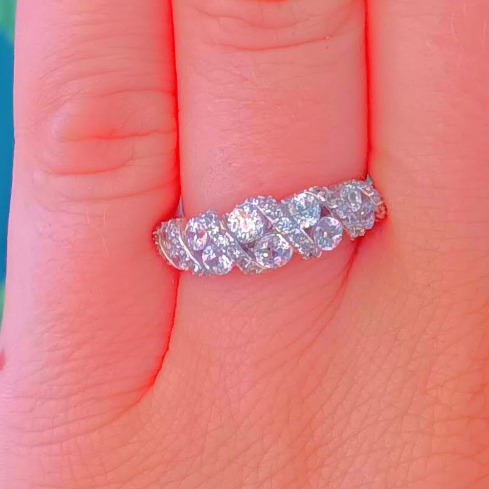 Sterling Silver Cubic Zirconia Cluster Twist Band Ring *NEW*